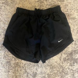 Nike athletic shorts black